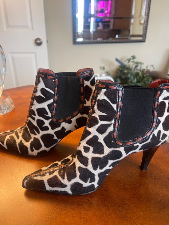 Donald J. Pliner Shoes - Donald J. Pliner Black & White Giraffe Print Pointed Ankle Boots